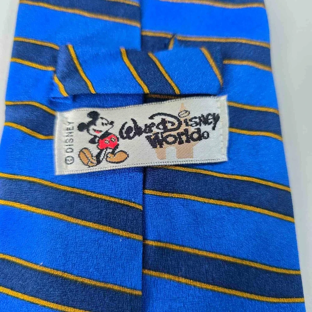 Walt Disney World Vintage Silk Tie Mickey Mouse Goofy Pluto Donald Duck Blue